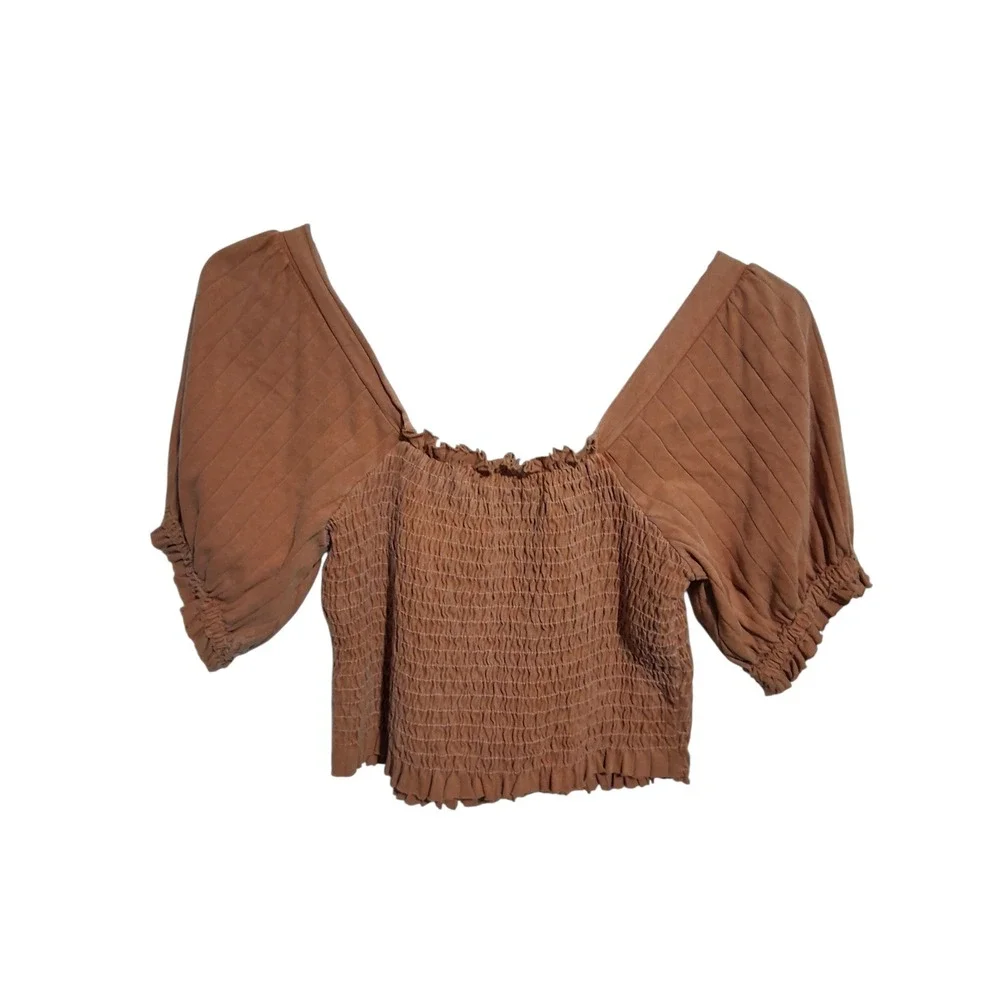 Free People Smocked Bodice Women's size Medium Ribbed Puff Sleeve Peasant Top‎